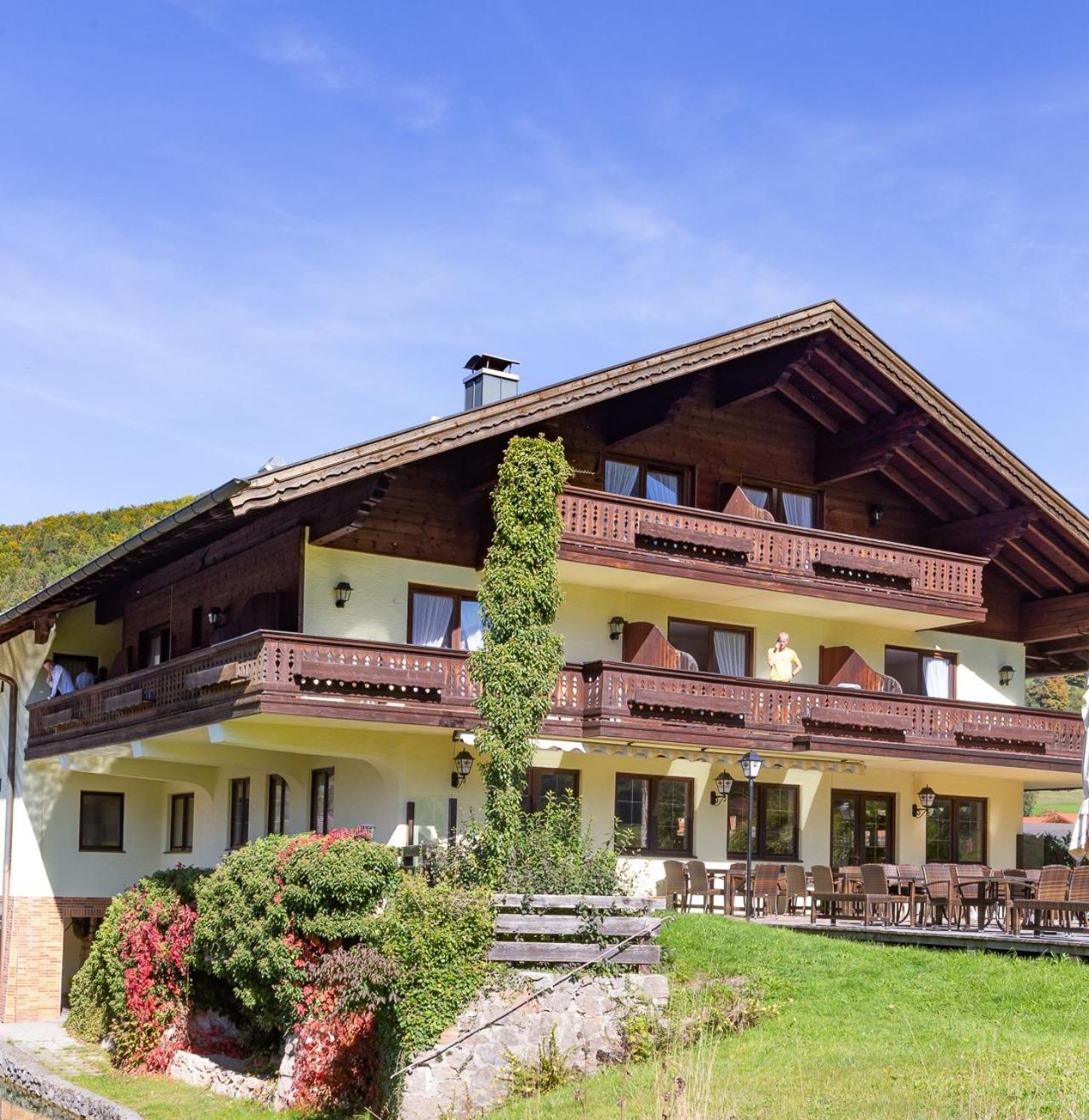 Deva Hotel-Restaurant Fischerwirt Inklusive Chiemgau Card روهبولدنغ المظهر الخارجي الصورة