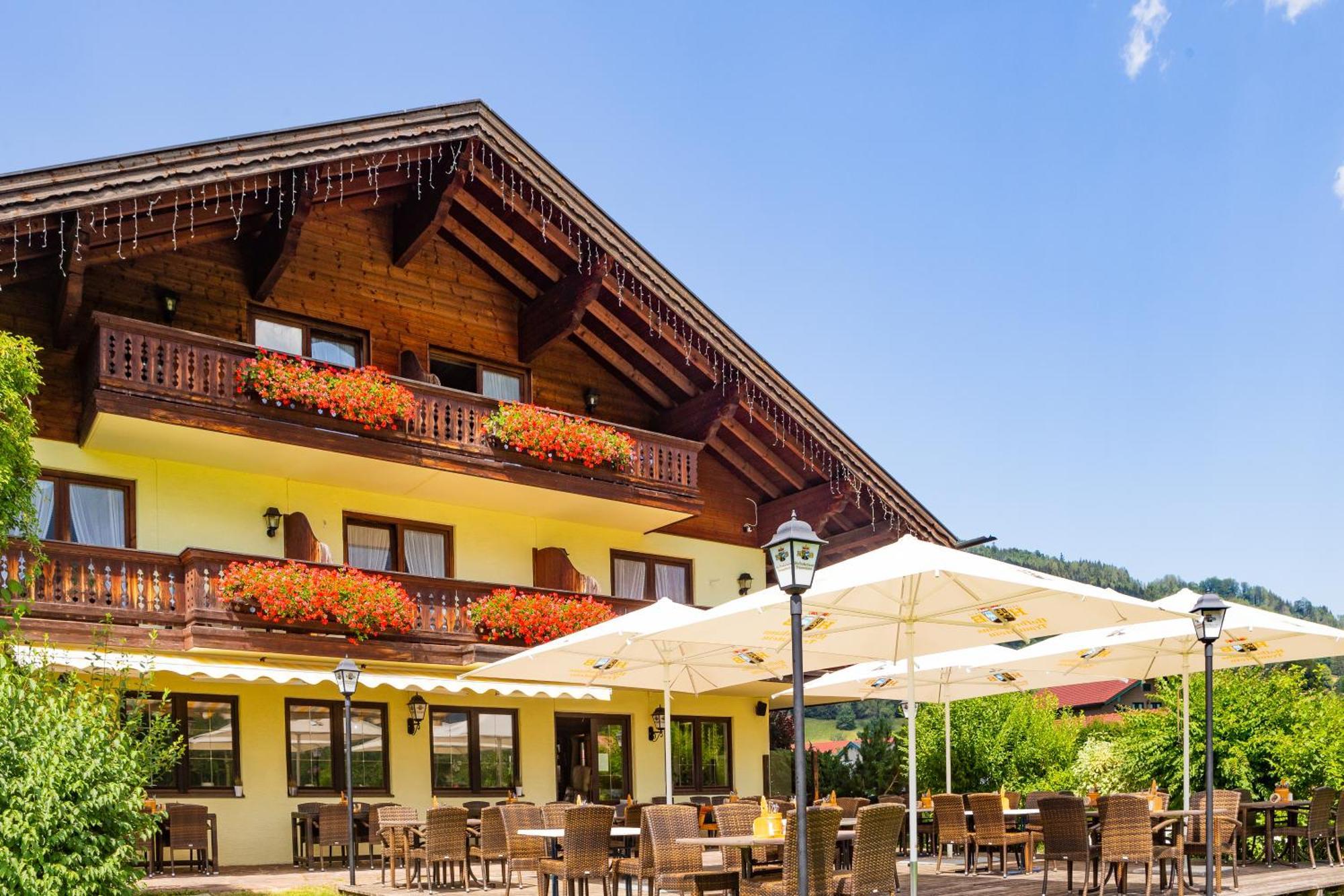 Deva Hotel-Restaurant Fischerwirt Inklusive Chiemgau Card روهبولدنغ المظهر الخارجي الصورة